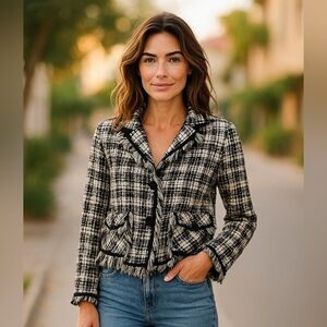 Chic Black and White Tweed Blazer large